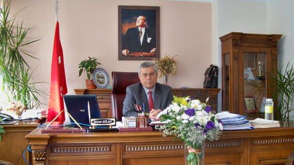 Murat ASLAN 23.05.2017 Tarihi İtibari ile İlçe Milli Eğitim Müdürlüğü görevine başladı.