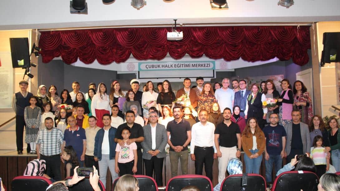 ÇUBUK İLÇE MİLLİ EĞİTİM MÜDÜRLÜĞÜ TİYATRO GRUBU TARAFINDAN PAYDOS İSİMLİ OYUN SAHNELENDİ